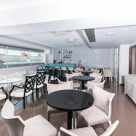 酒店 Principal New Leisure Paralía