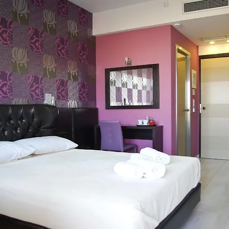 Principal New Leisure فندق Paralía