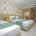Principal New Leisure Hotel