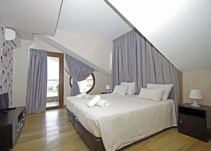 Principal New Leisure Hotel